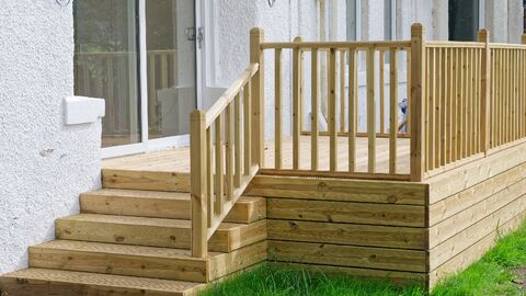 Improving Accessibility With Exterior Handrails for Steps
