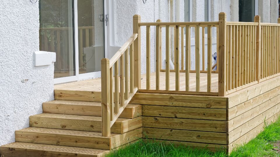 Improving Accessibility With Exterior Handrails for Steps