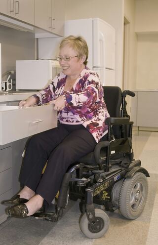 Havenside Accessible Cabinetry project example 3 in a kitchen
