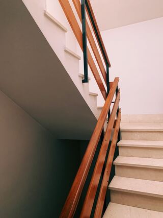 Havenside Indoor Handrail Installation project example 2 in a stairs and hallways