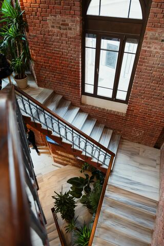 Havenside Indoor Handrail Installation project example 5 in a stairs and hallways