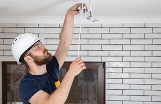 Havenside Light Bulb Replacement project example 3 in a living room