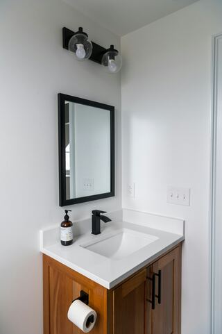 Havenside Mirror Installation project example 2 in a bathroom