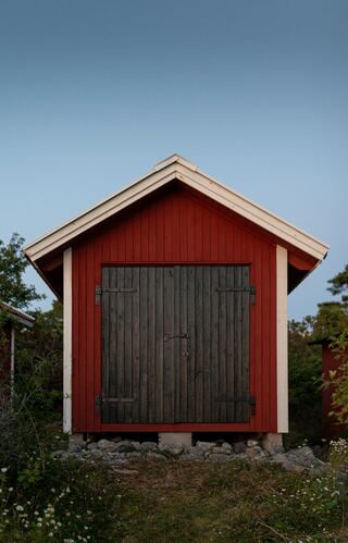 Havenside Outdoor Prefab Shed Assembly project example 2 in an exterior and curb
